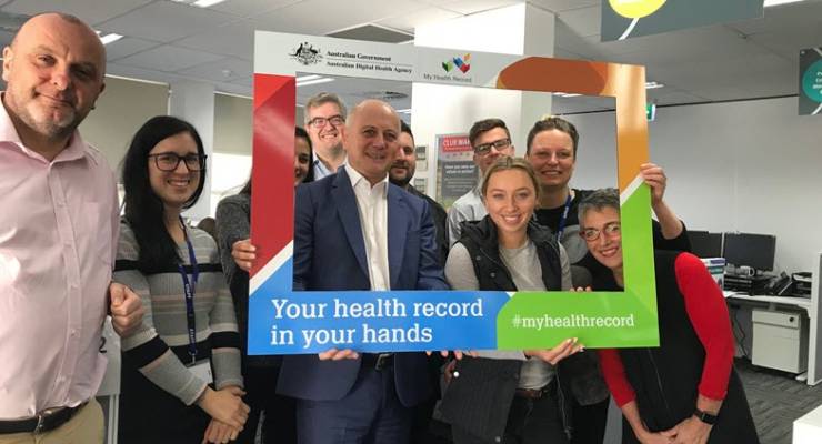 Tim Kelsey (centre) head of the Australian Digital Health Agency