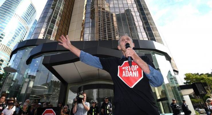 Greens Bob Brown convoy stop adani queensland 2019 federal election
