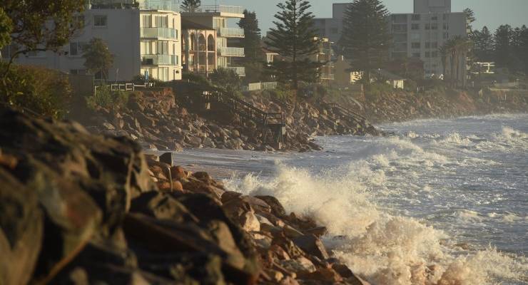beach erosion collaroy storm damage tide