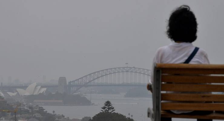 bushfire sydney tourism industry smoke