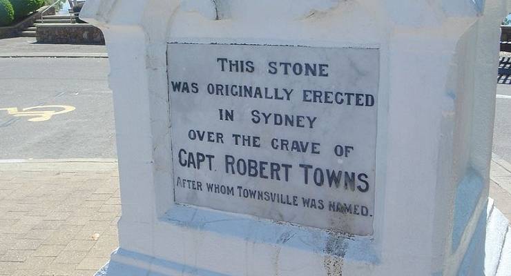 robert-towns-monument