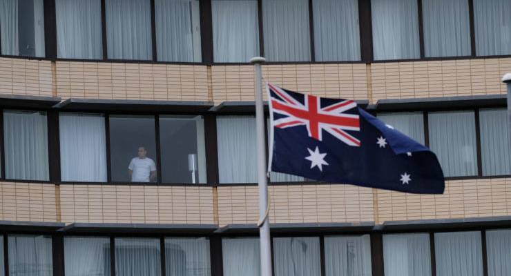 covid-19 victoria melbourne holiday inn