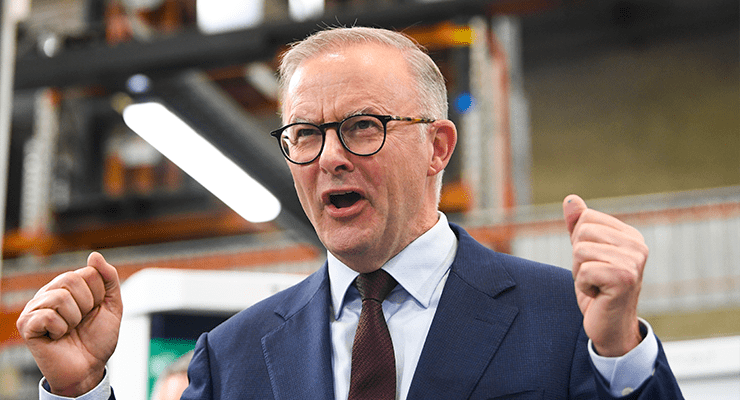 Albanese speaks to the media during a press conference, April 19, 2022 (Image: AAP/Lukas Coch)