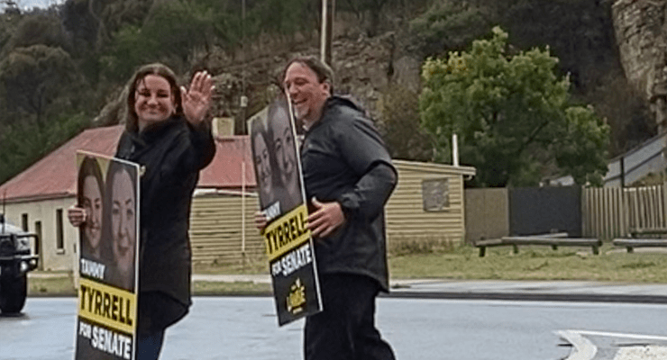 Jacqui Lambie campaigning for Tammy Tyrell (Image: Supplied)