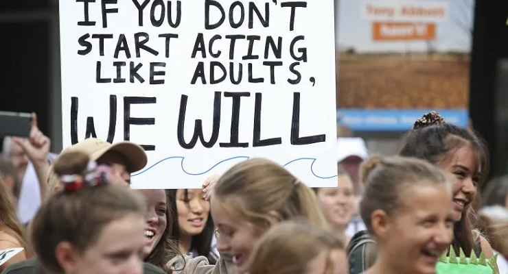 Protesters at a climate change rally in Australia (Image: AAP)