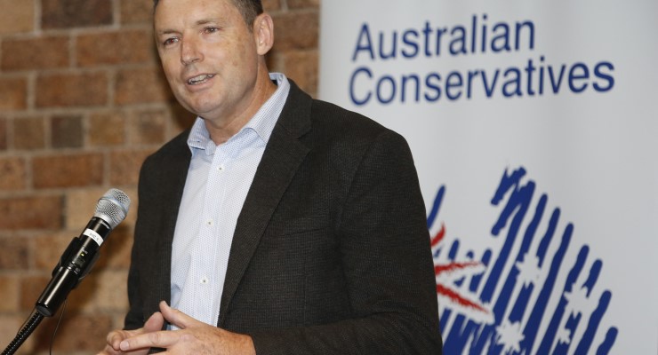 Lyle Shelton