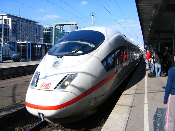 800px-DeutscheBahn_gobeirne Yet another rail photo for 'Train' Talking, this time a Deutsche-Bahn ICE 3 at Stuttgart