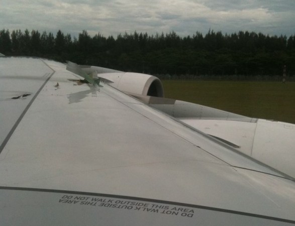 An image, shared by passenger 'ulfw', locates the wing punctures