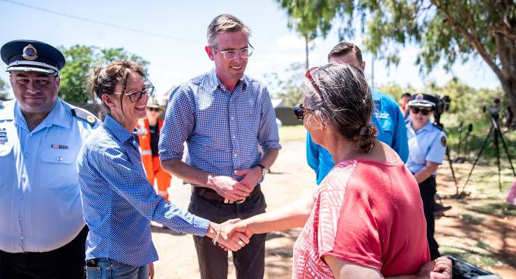NSW Premier Dominic Perrottet and Flood Recovery Minister Steph Cooke with locals in Menindee