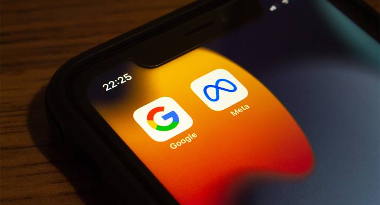 Closeup icons of Google and Meta on an iPhone (Image: Adobe)