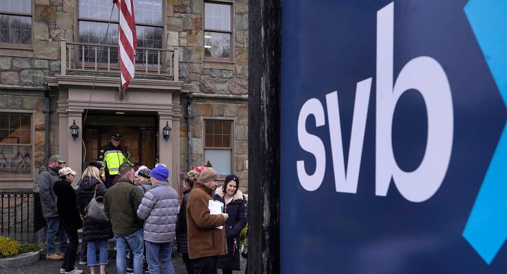 The entryway to a Silicon Valley Bank branch location (Image: AAP/AP/Steven Senne)