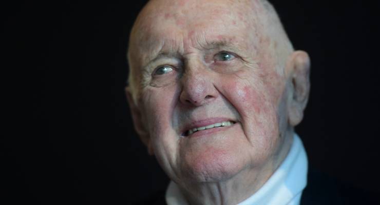 Australian artist John Olsen (Image: AAP/Lukas Coch)