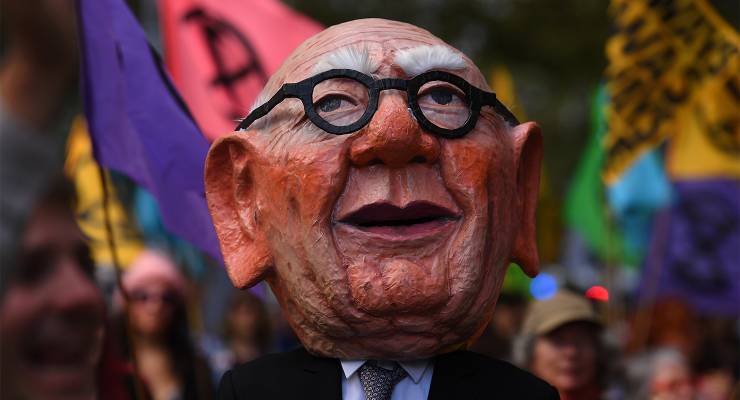 A protest against Rupert Murdoch and News Corporation in Melbourne, 2021 (Image: AAP/James Ross)