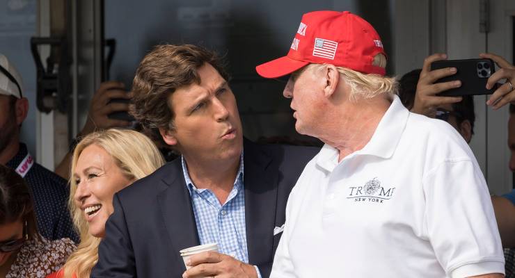 Tucker Carlson and former US president Donald Trump (Image: EPA/Justin Lane)