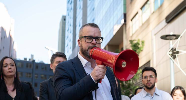 ABC news director Justin Stevens addresses the staff walkout on Monday
