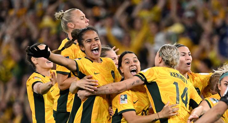 Mary Fowler, Sam Kerr and other Matildas members (Image: AAP/Darren England)