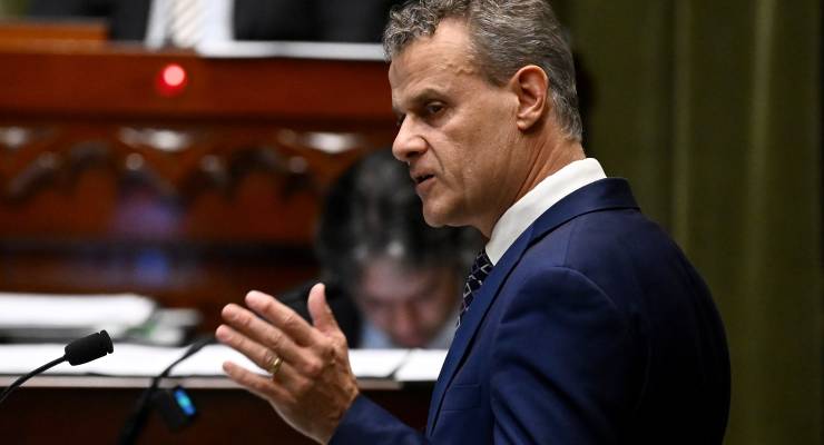 Former Labor minister Tim Crakanthorp (Image: AAP/Dan Himbrechts)