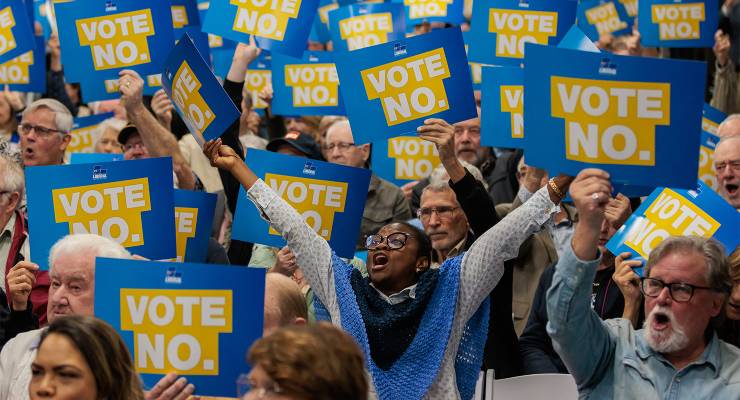 Audience reacts during the WA Liberals for No Campaign launch in Perth (Image: AAP/Richard Wainwright)