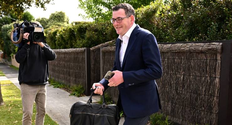 A relaxed Dan Andrews' last day as premier (Image: AAP/Joel Carrett)
