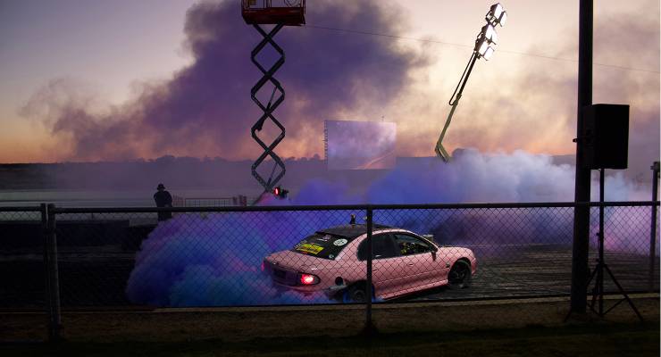 A car does a burnout at the Alice Springs Inland dragway (Image: Julia Bergin)