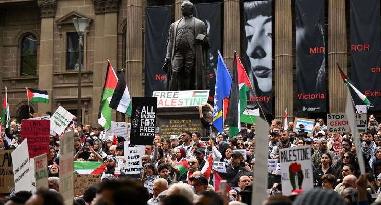 A pro-Palestine protest in Melbourne (Image: AAP/James Ross)