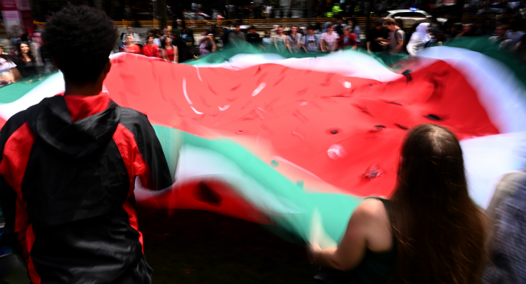 Pro-Palestine rally in Melbourne (Image: AAP/Joel Carrett)