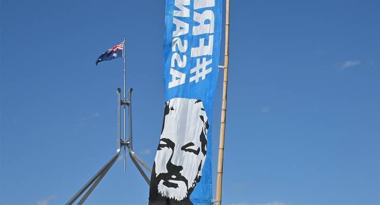 Protesters at a rally at Parliament House calling for Julian Assange's release (Image: AAP/Mick Tsikas)