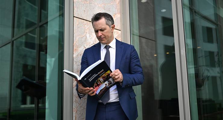 Education Minister Jason Clare (Image: AAP/Lukas Coch)