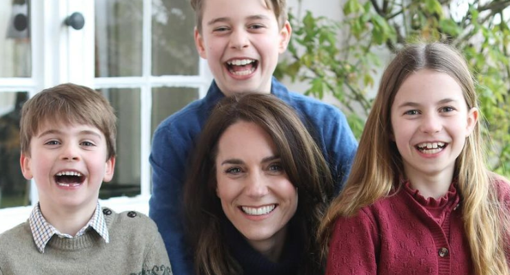 An image of Kate Middleton and her three children released by the royal family (Image: Kensington Palace)