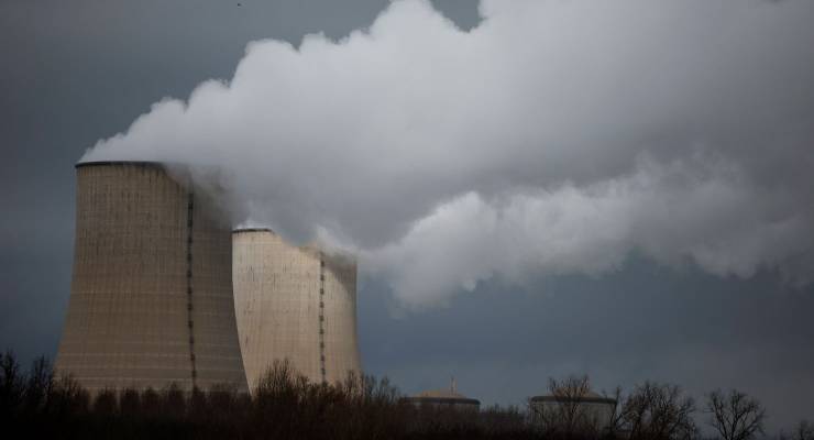 A nuclear power station in France (Image: Reuters/STEPHANE MAHE)